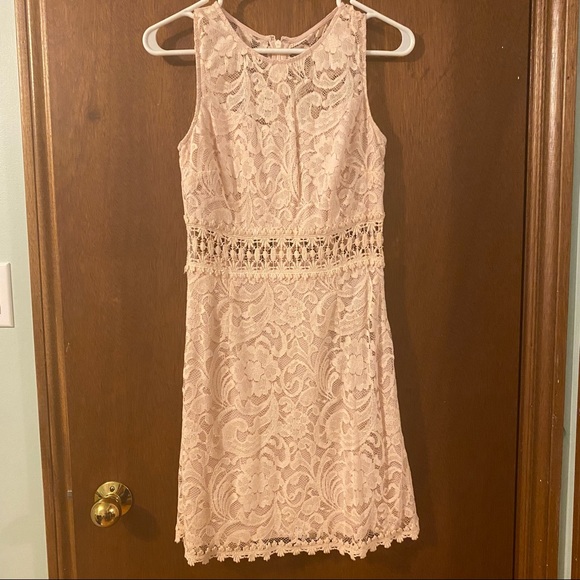 NWOT Light Pink Lace Dress - Picture 1 of 4
